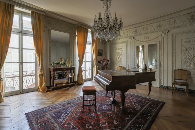 Interior 1